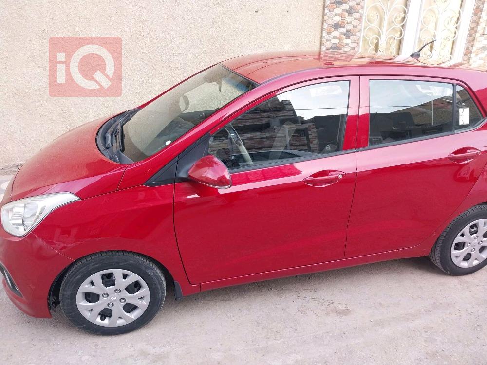 هیوندای i10